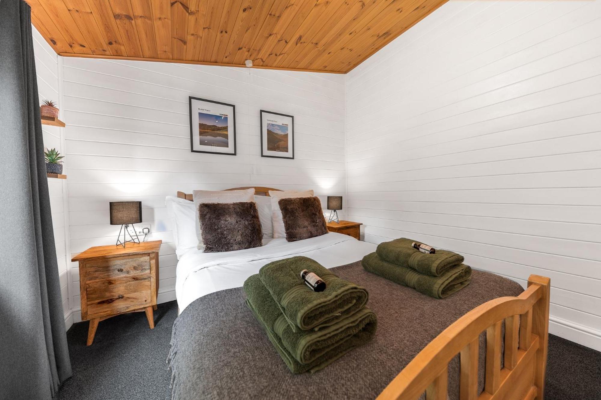 Bowness 45 - 2 Bedroom Lake Windermere Lodge エクステリア 写真
