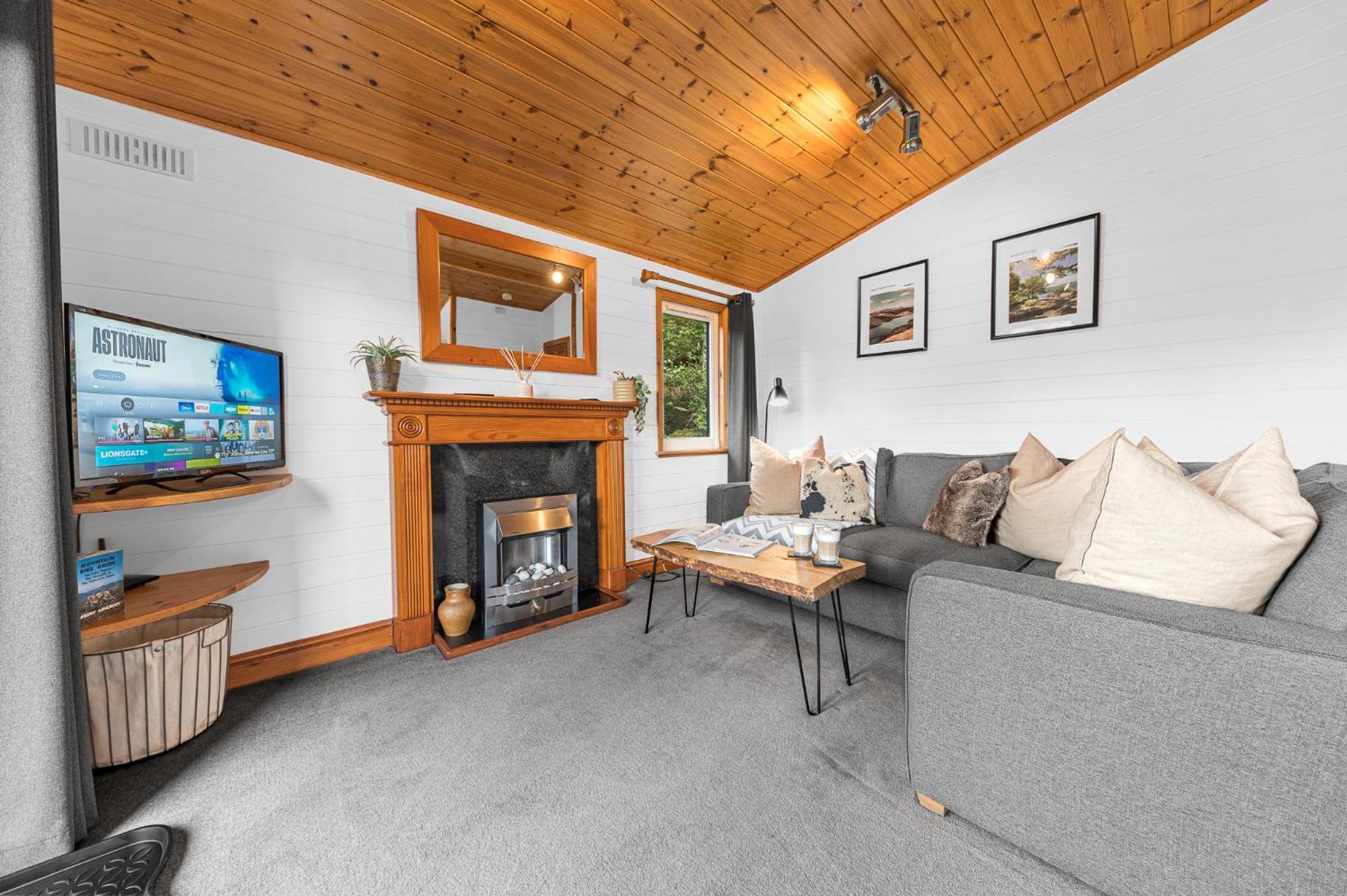 Bowness 45 - 2 Bedroom Lake Windermere Lodge エクステリア 写真